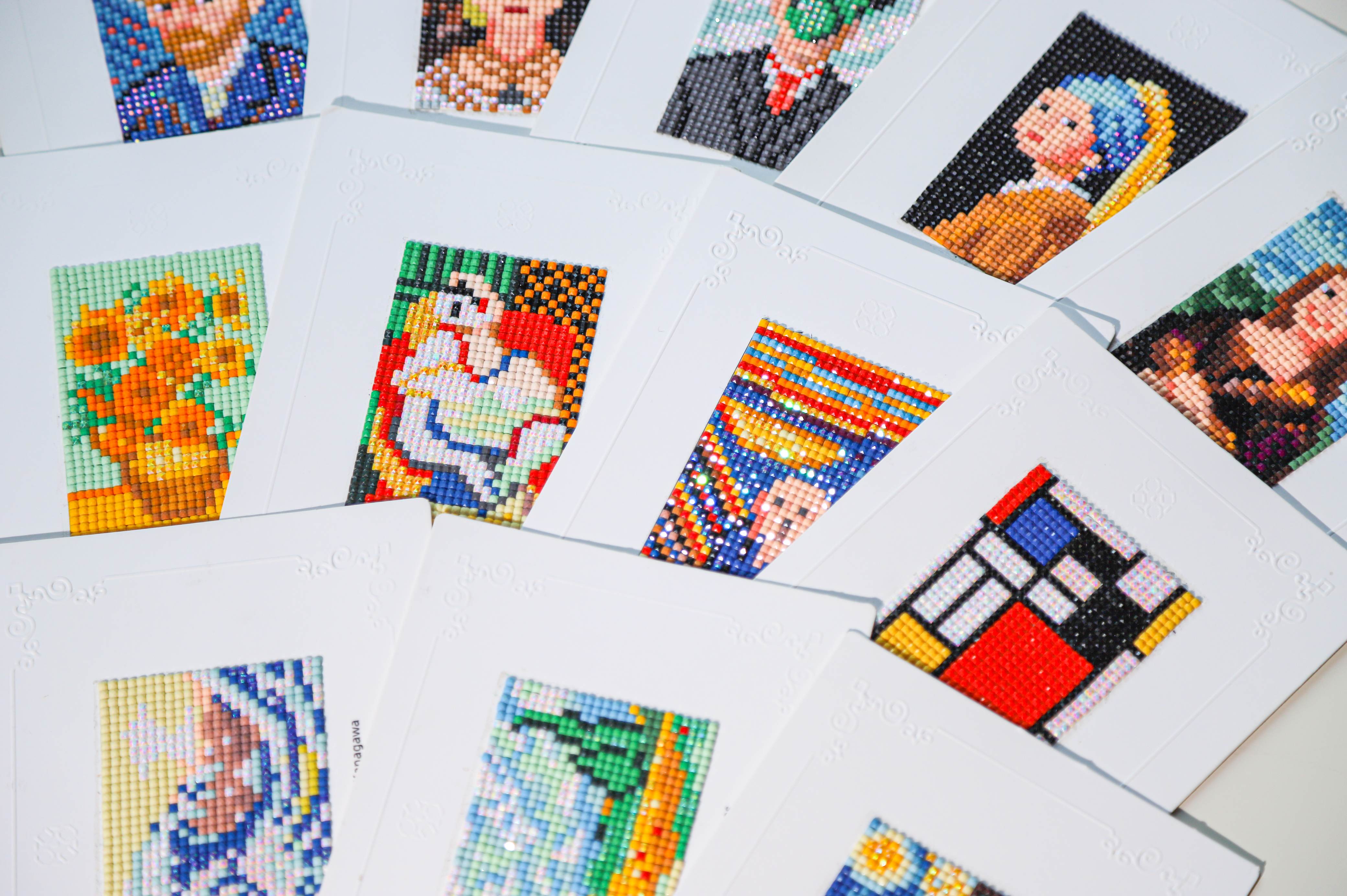 Resin Art Canvas - 12PCS Mini Diamond Painting Kits -