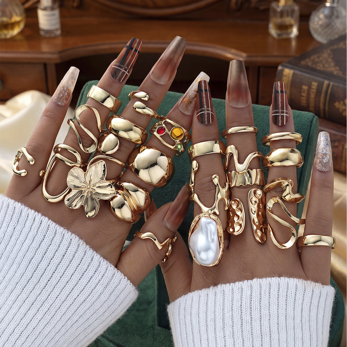 24pcs/Set Retro Flower Ring Se – Resin Art Ring recenzja i cena