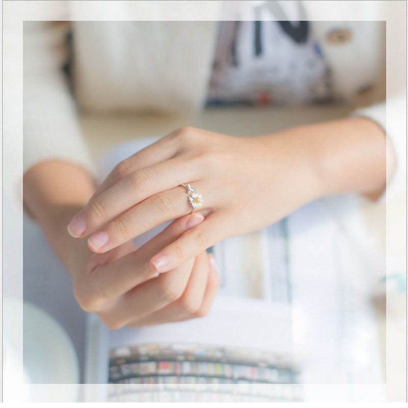 2021 New Spring White Enamel D – Resin Art Ring recenzja i cena