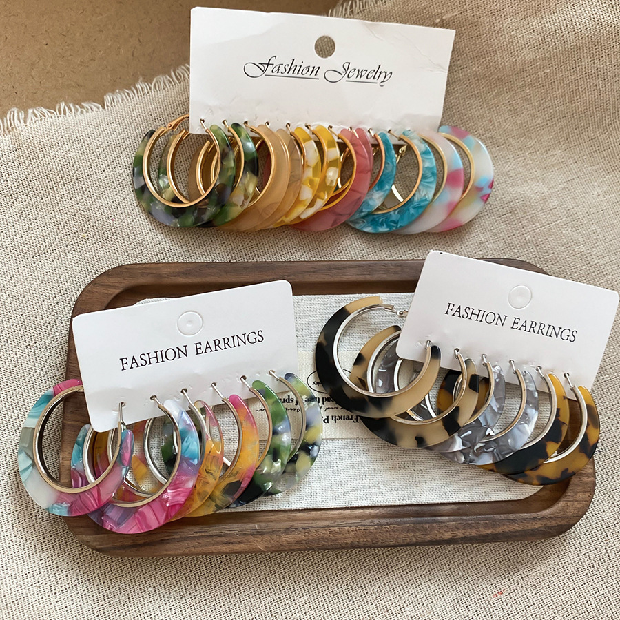 Fashion Big Circle Acrylic Ear – Resin Art Ring recenzja i cena