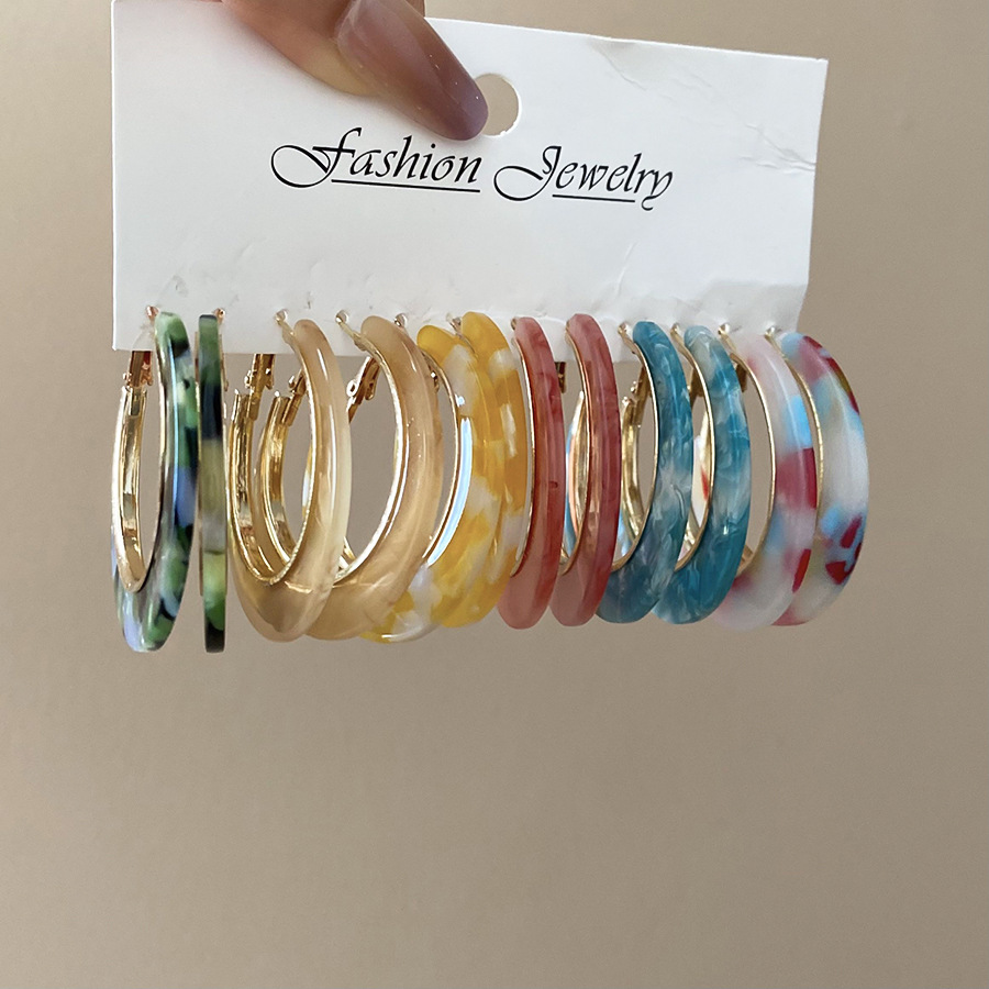 Fashion Big Circle Acrylic Ear – Resin Art Ring recenzja i cena