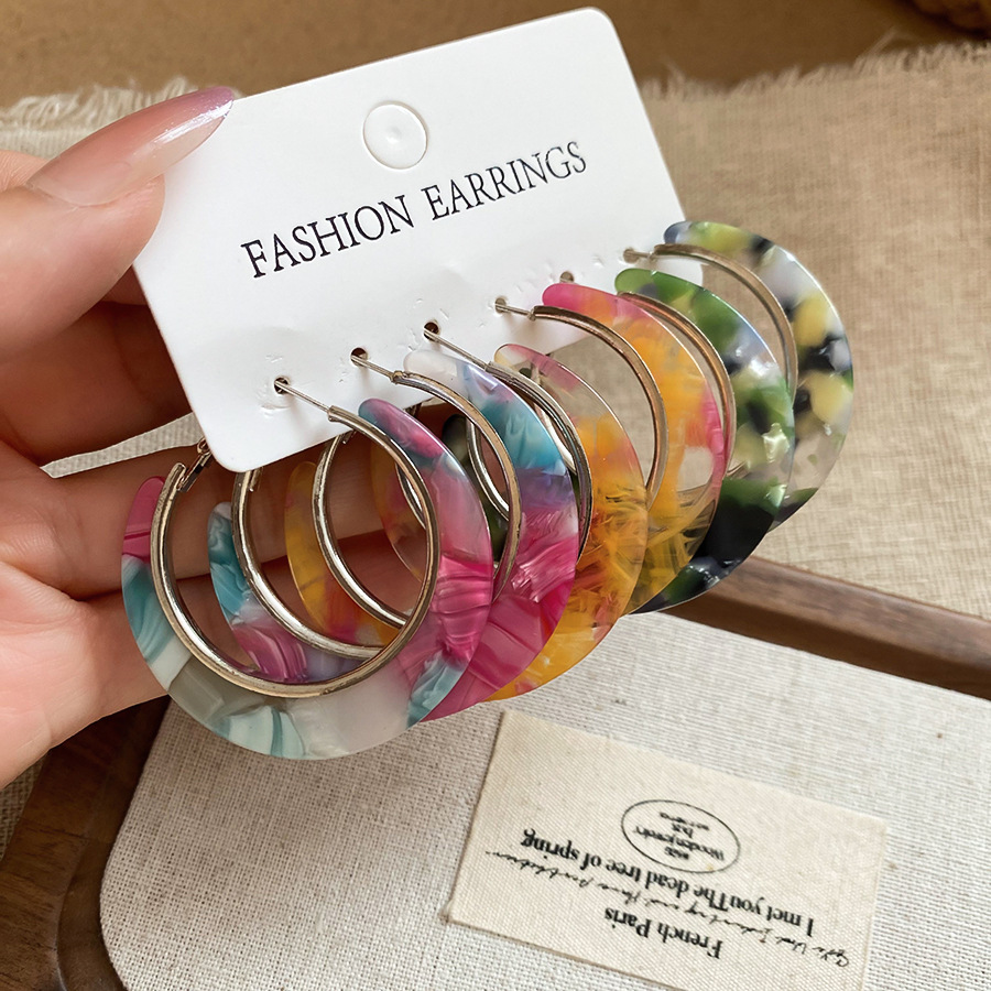 Fashion Big Circle Acrylic Ear – Resin Art Ring recenzja i cena